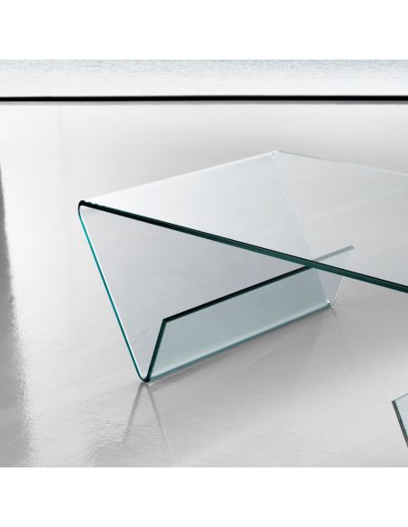 Tavolino in vetro curvato rettangolare Elbert La magia del vetro curvato  rende questo complemento d'arredo un ogge…